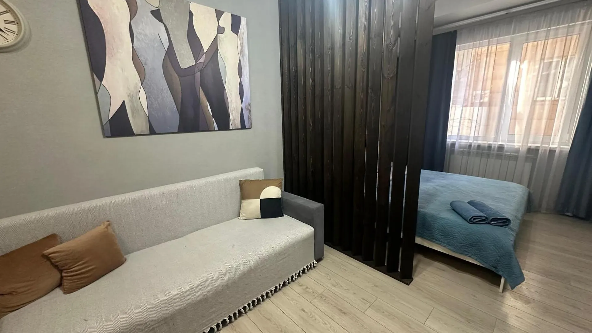 Deluxe Apartments In The Center Of Almaty 0*,