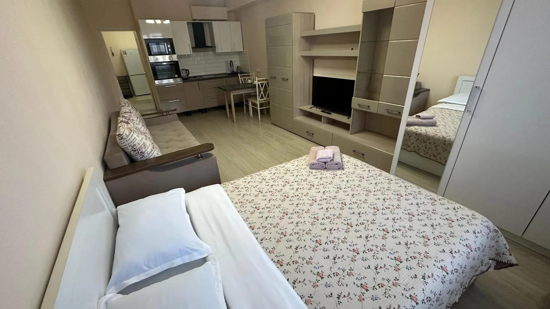 Deluxe Apartments In The Center Of Almaty