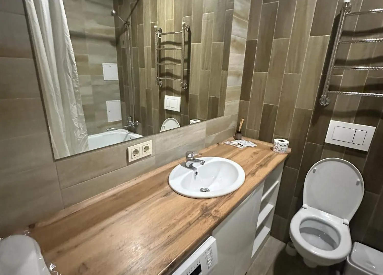 Deluxe Apartments In The Center Of Almaty